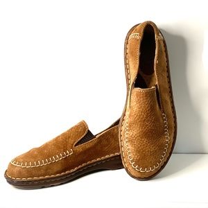 BORN moccasins, handcrafted size 6 36.5